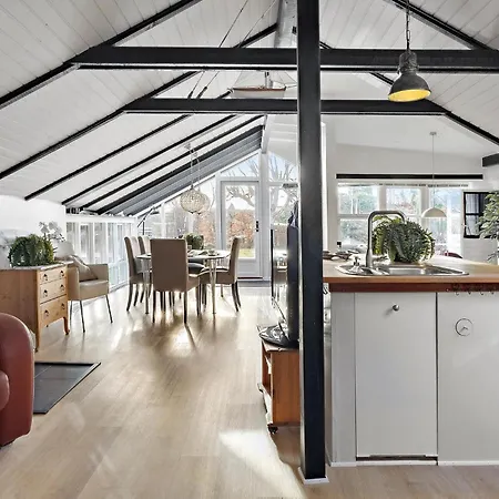 Lovely In With Wifi Ferienhaus